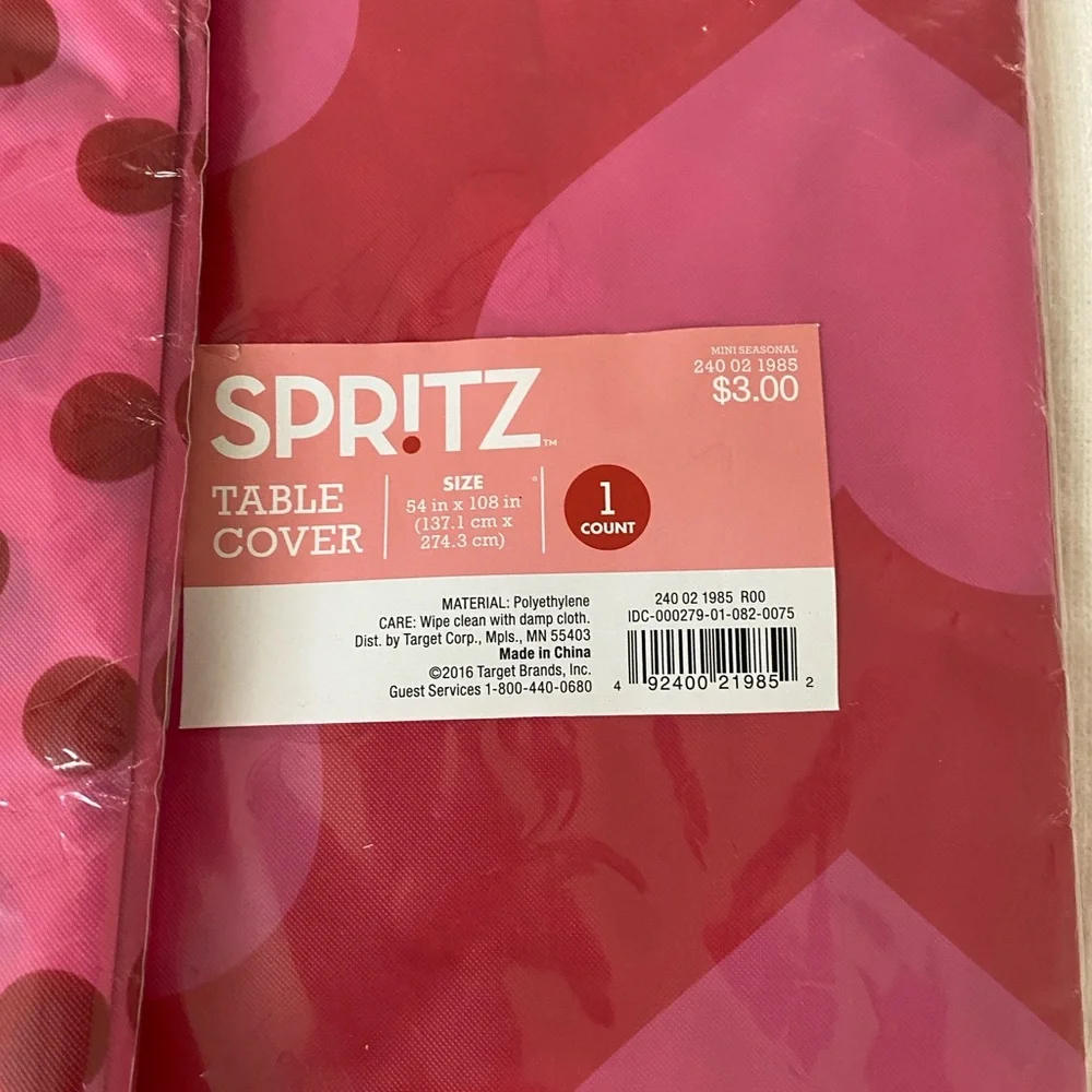 Spritz table covers